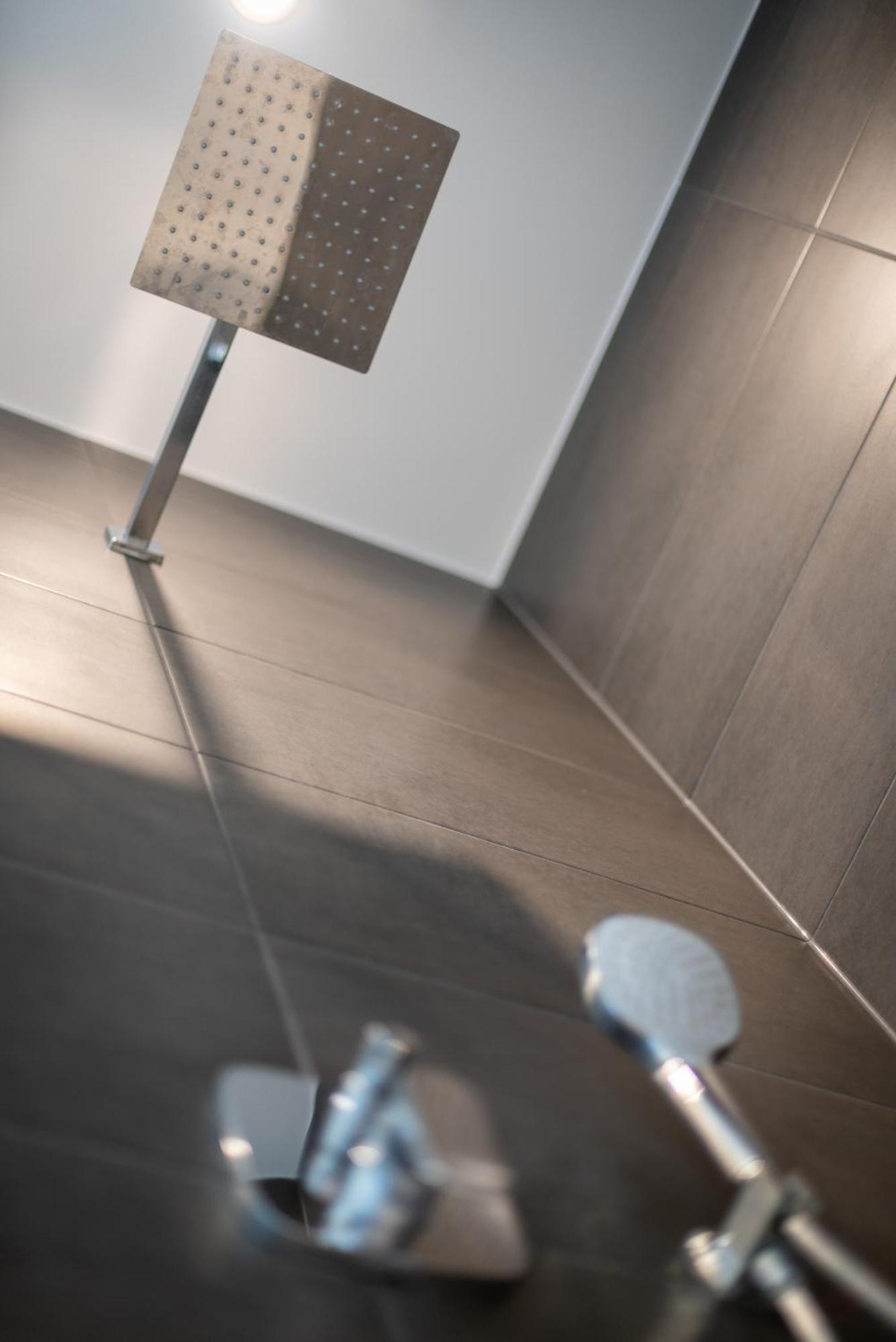 Homely-Apartment Manhattanart, Zentral, Parkplatz, Billard,Ps4, Dart, Balkon Bielefeld Exterior foto